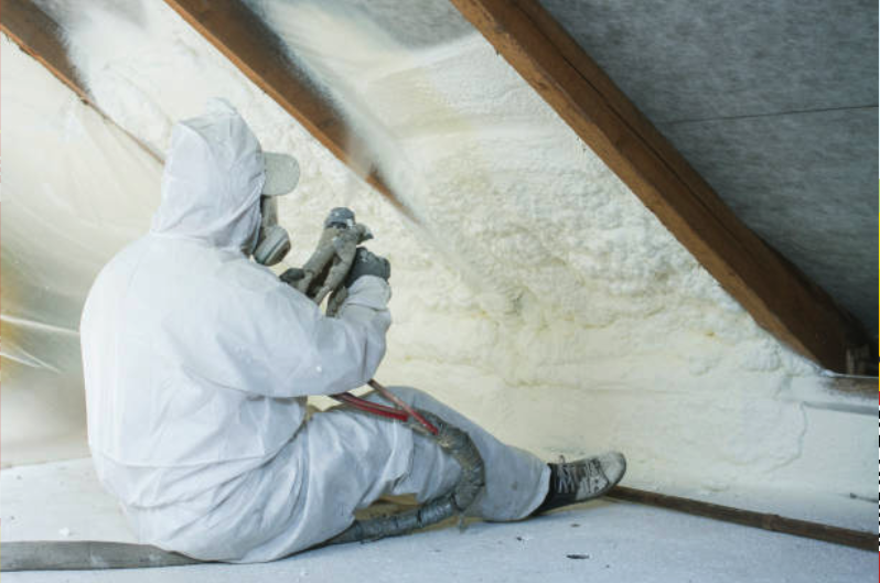 Home foam insulation and air sealing for homes in Cutler Bay, Florida